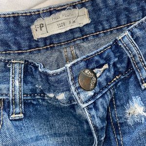 Free people distressed Jean shorts size 26